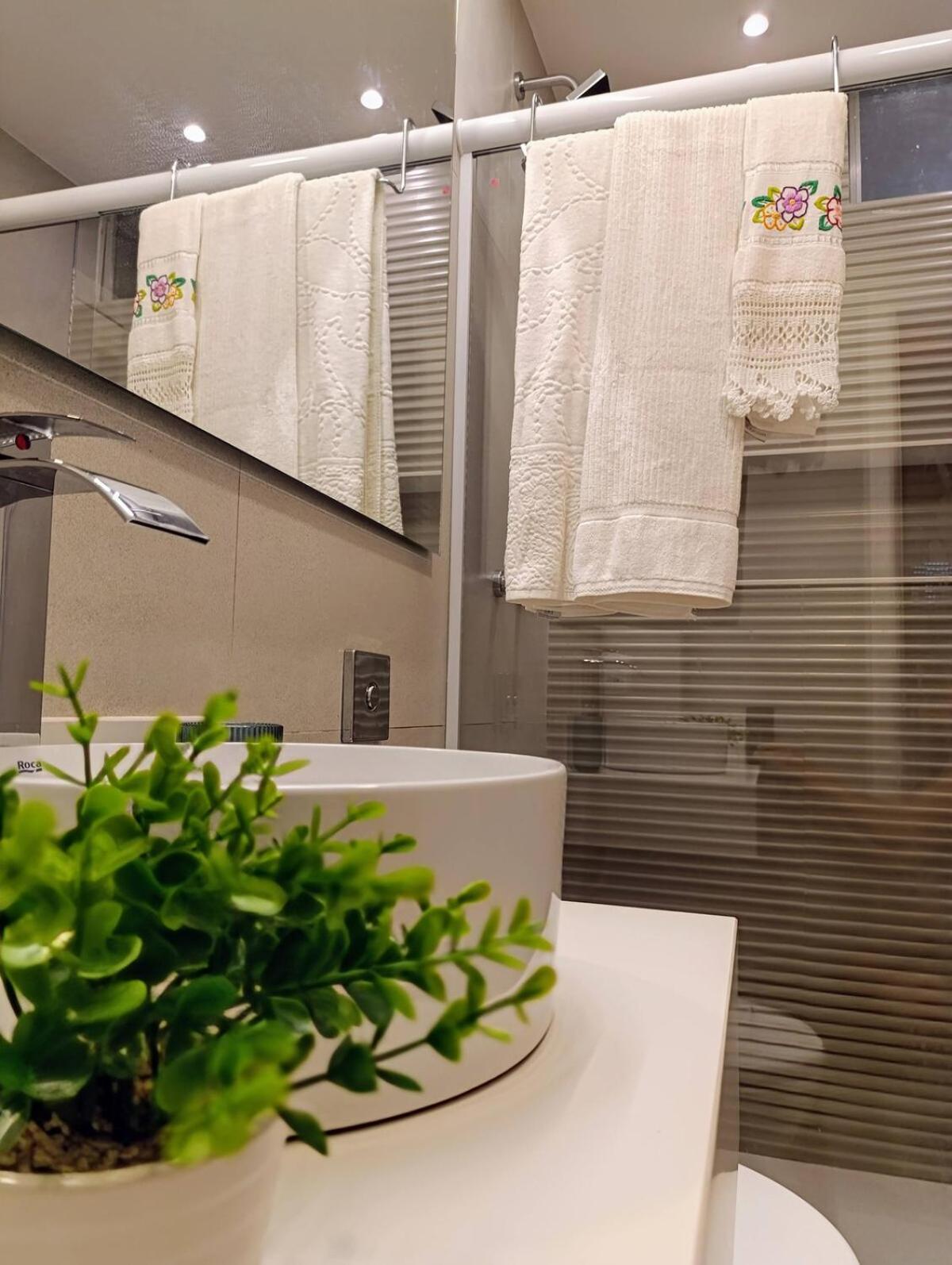 Charming Next To Copacabana Beach! *